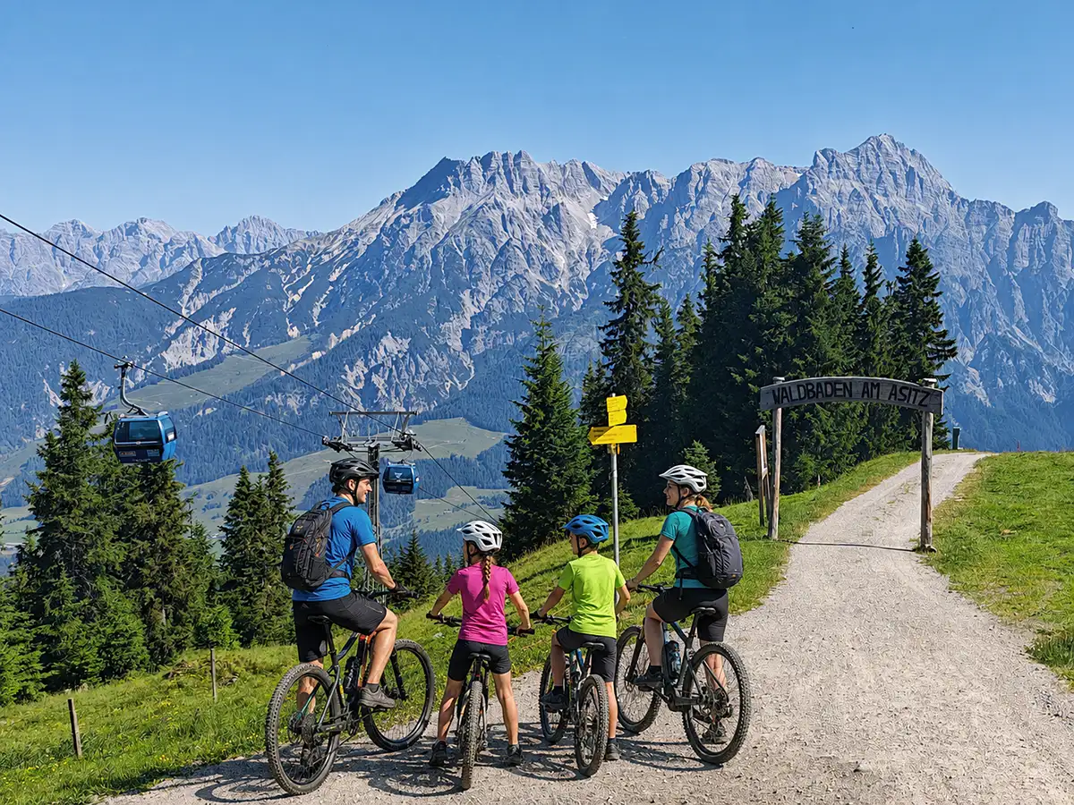 Cycling routes, mountain bike trails and Bikepark Leogang in the Salzburg Alps